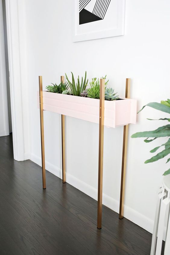 Skinny planter stand