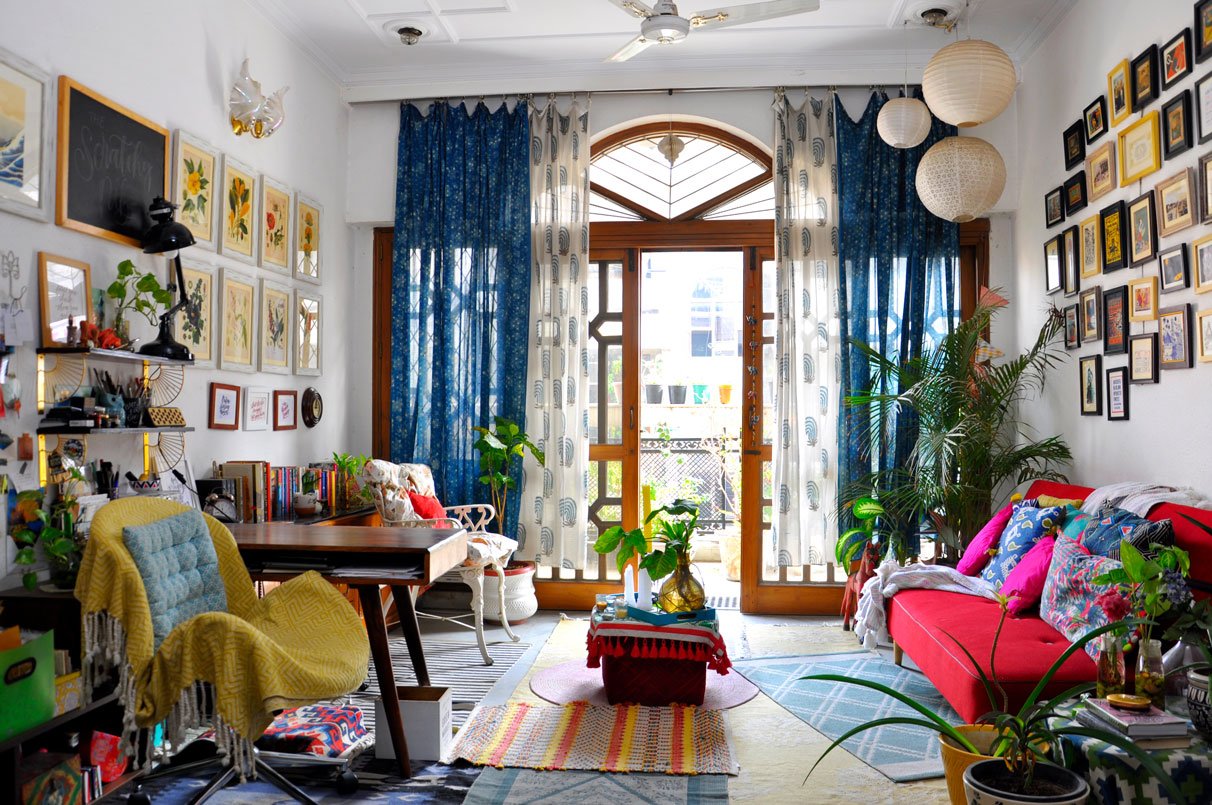 Maximalism interior design in small living room