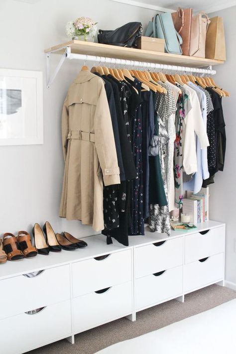 Stylish DIY closet wall for small bedrooms