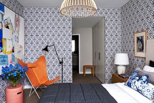 contemporary busy wallpaper in small room