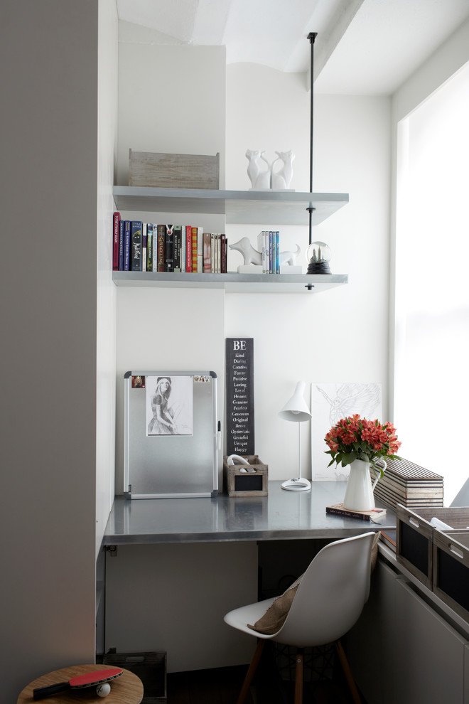 small office nook for awkward corners