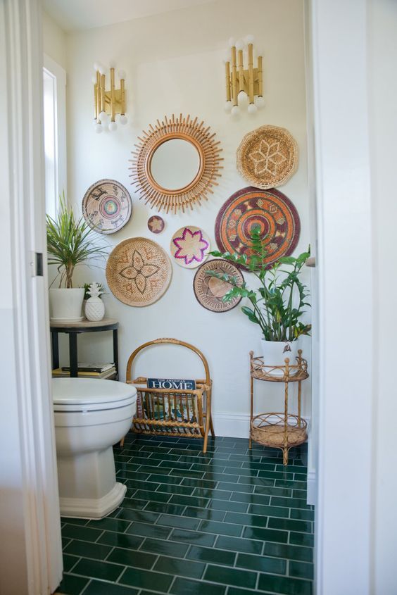 small bohemian bathroom with wall baskets