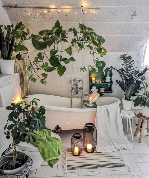 beautifule white bathroom with of plants