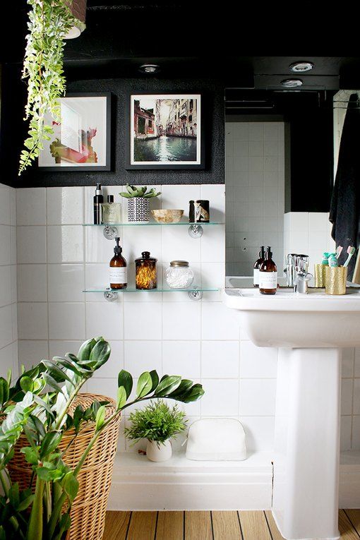 black and white small bathroom