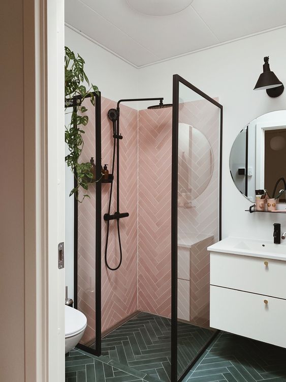 bright modern small bathroom decor