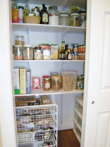 This Is How You Organize A Small Kitchen Without A Pantry