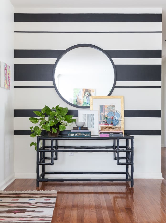 black and white small entryway decor