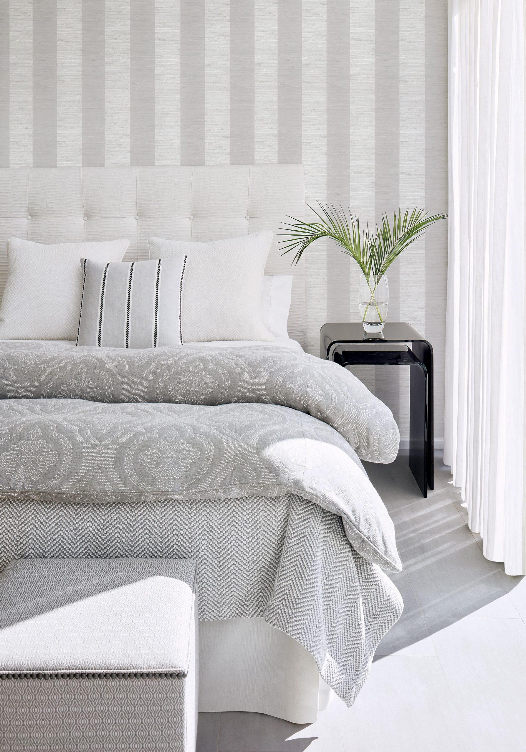 How To Make A Small Bedroom Look Bigger With Wallpaper