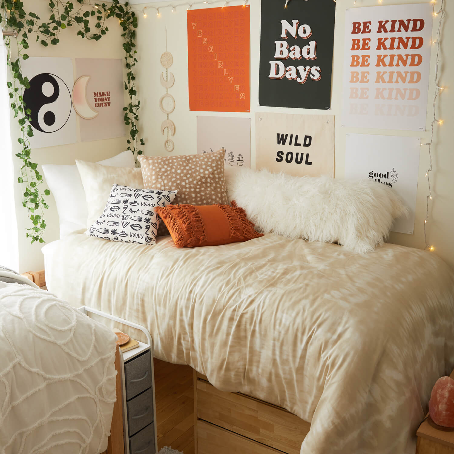 10 Inspiring Dorm Room Ideas & How To Get The Look.