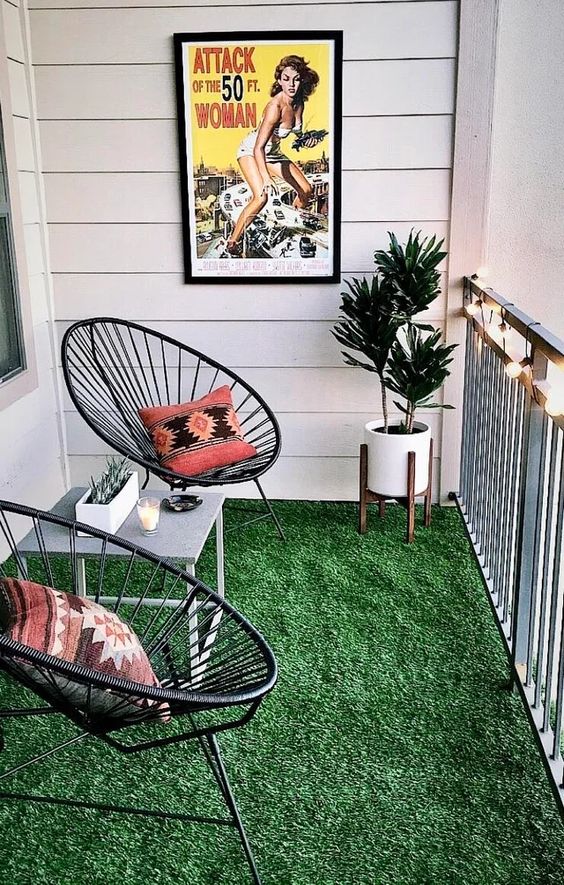 astroturf flooring in balcony decor