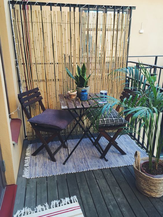 bamboo privacy screen for small balcony