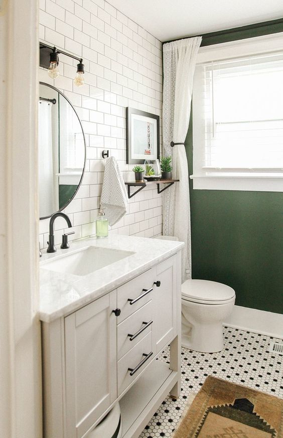 dark green bathroom feature wall