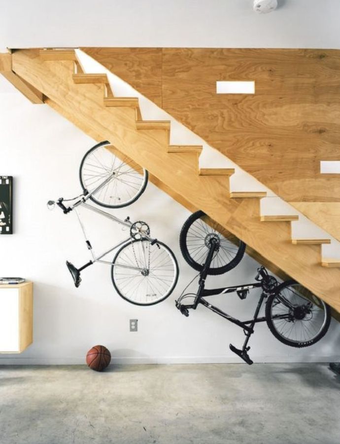 20  Clever  Ways To Use The Space Under The Stairs